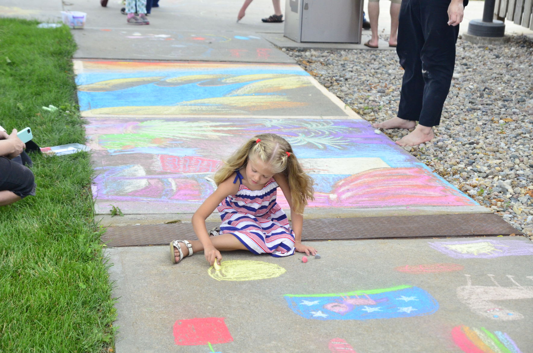 7-6-19 Sidewalk Chalk Contest (15).JPG
